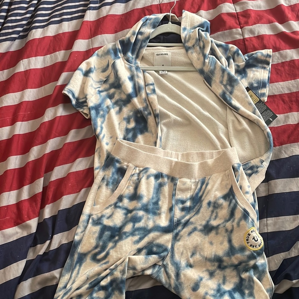 TRUE RELIGION matching set